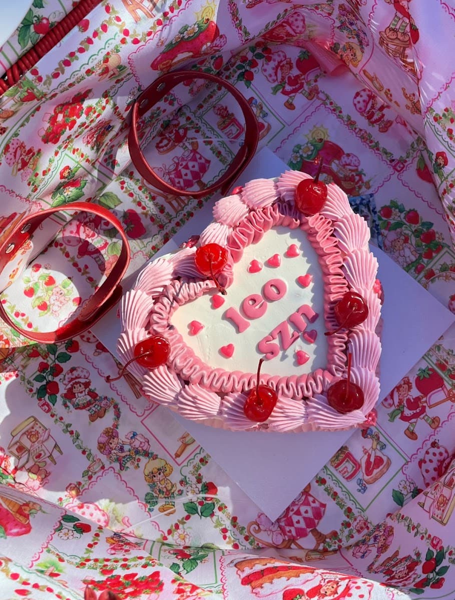 Wedding cake by Honey and Yolko