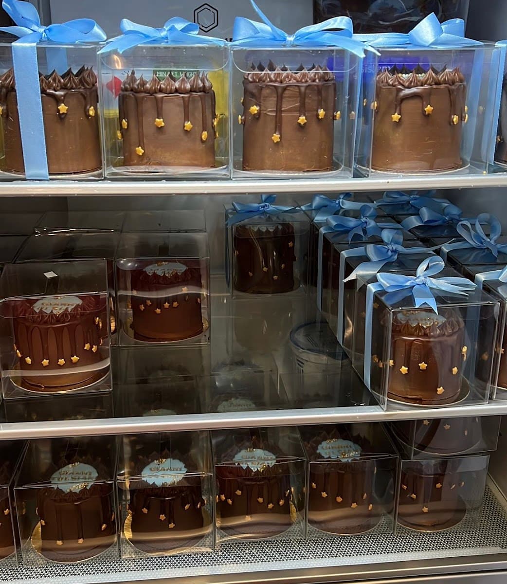 Wedding cake by La Farine Sydney