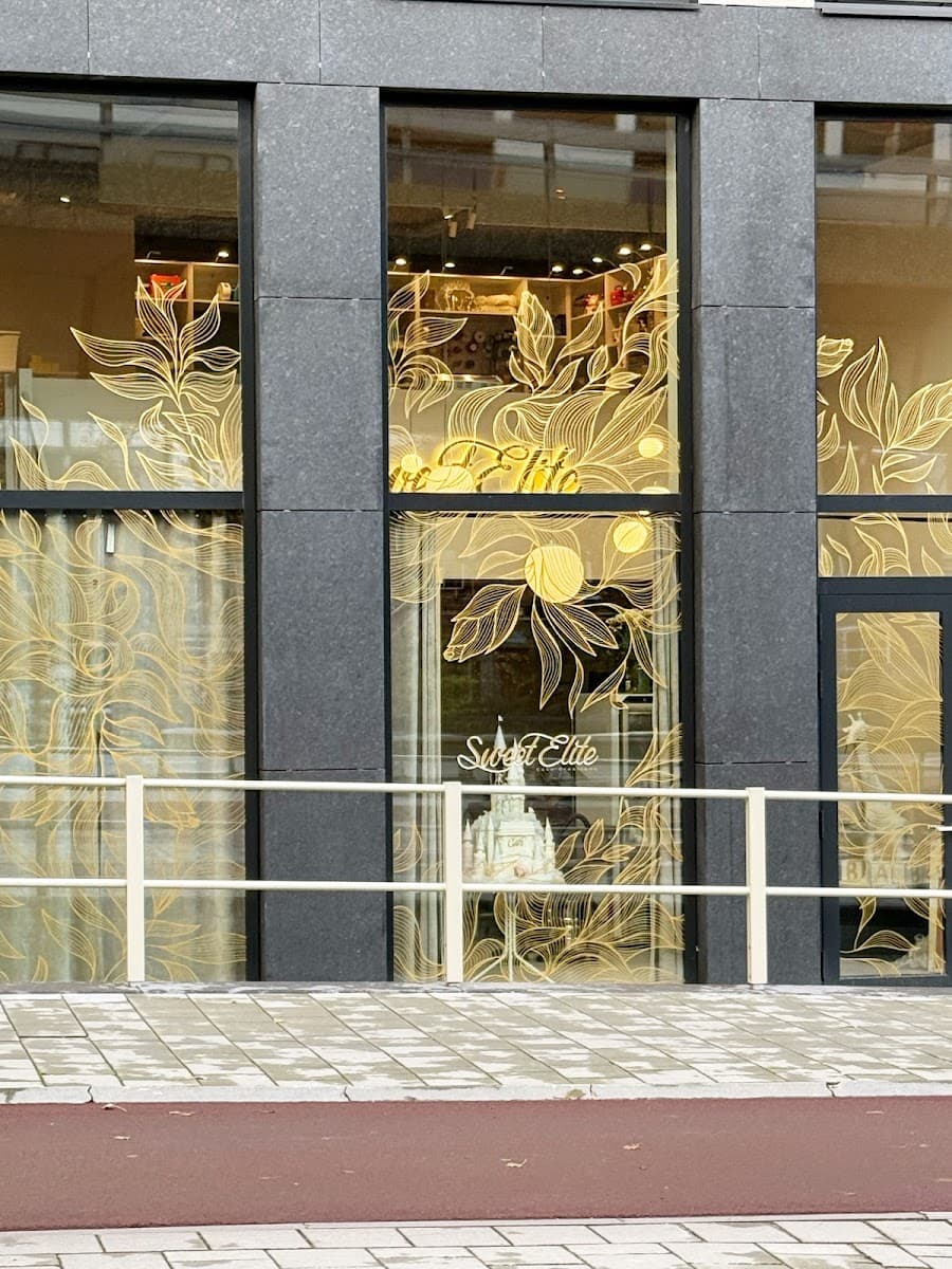 Wedding cake by Sweet Elite