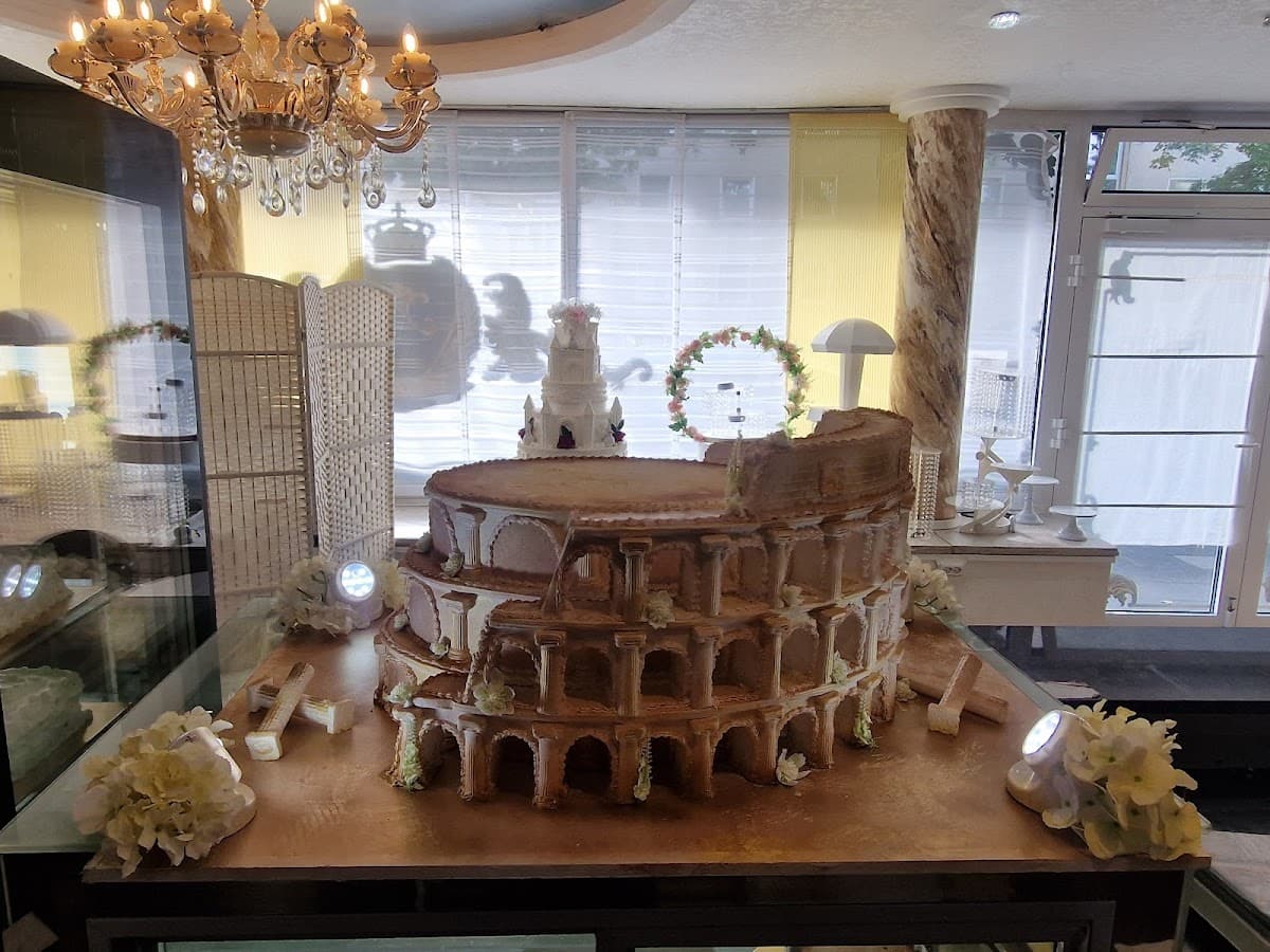Wedding cake by Pasticceria Brancato