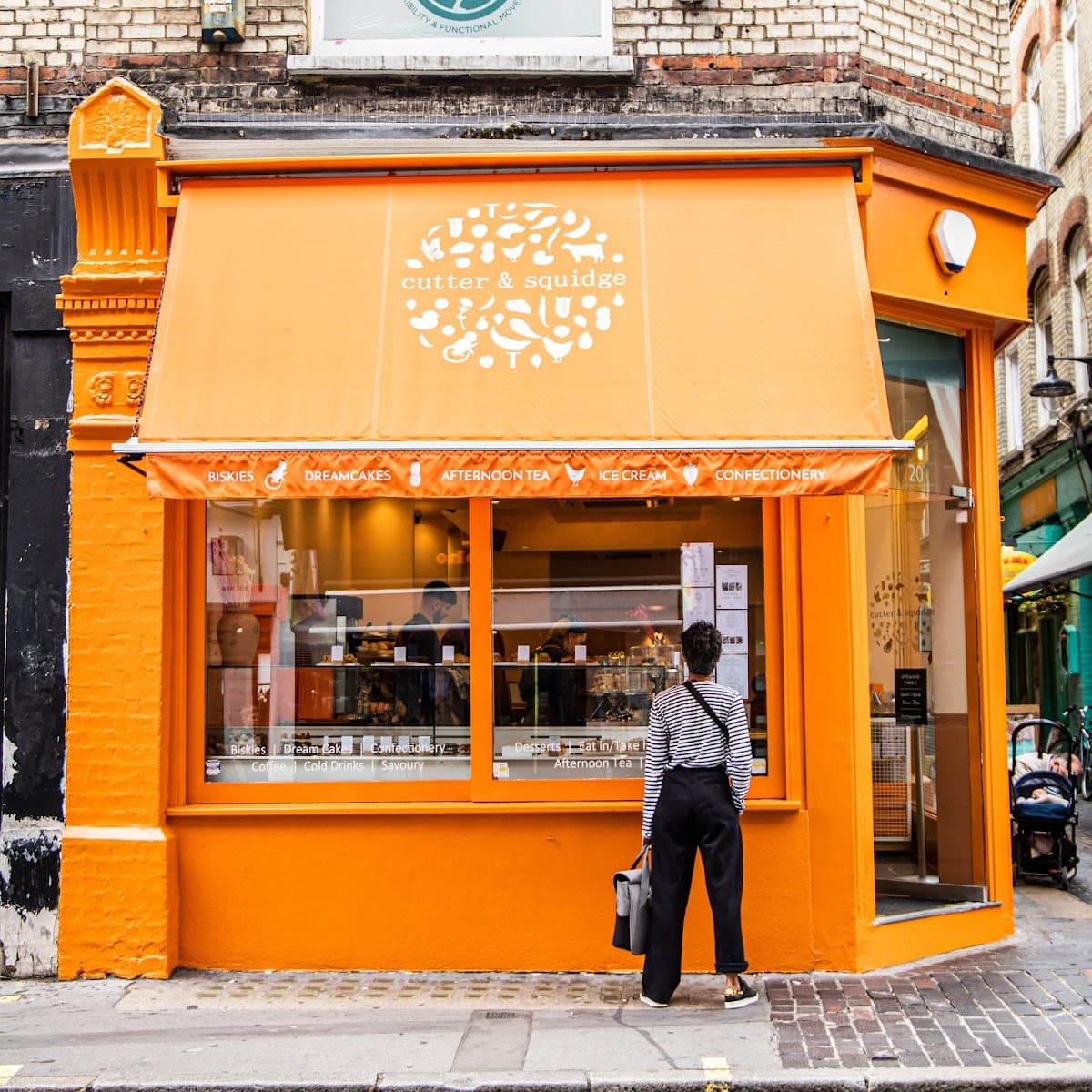 Wedding cake by Cutter & Squidge