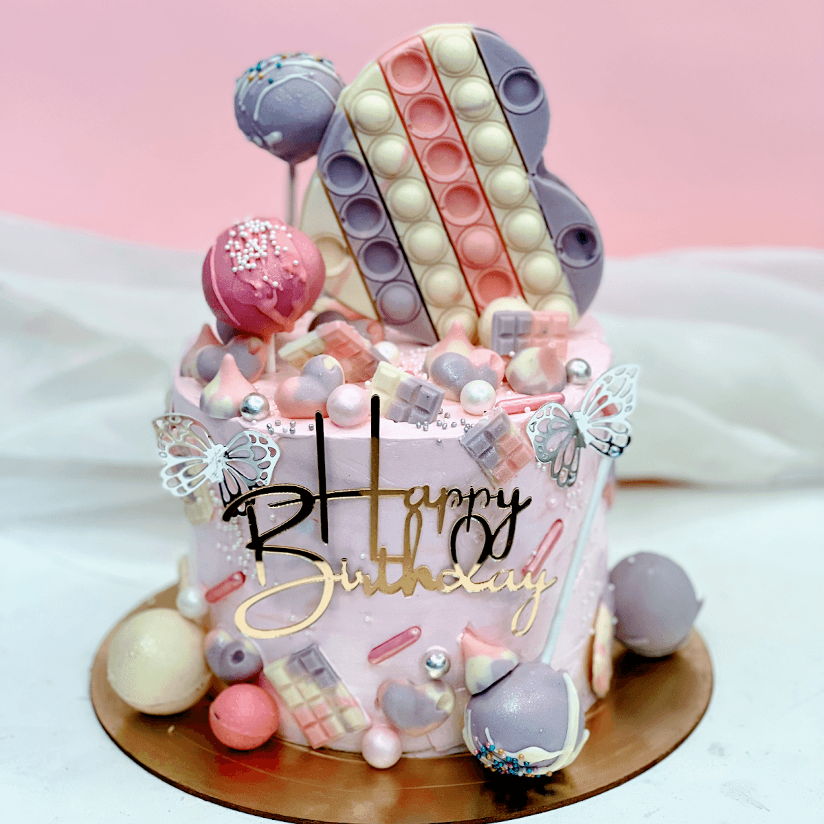 Wedding cake by Cakealicious by AZ