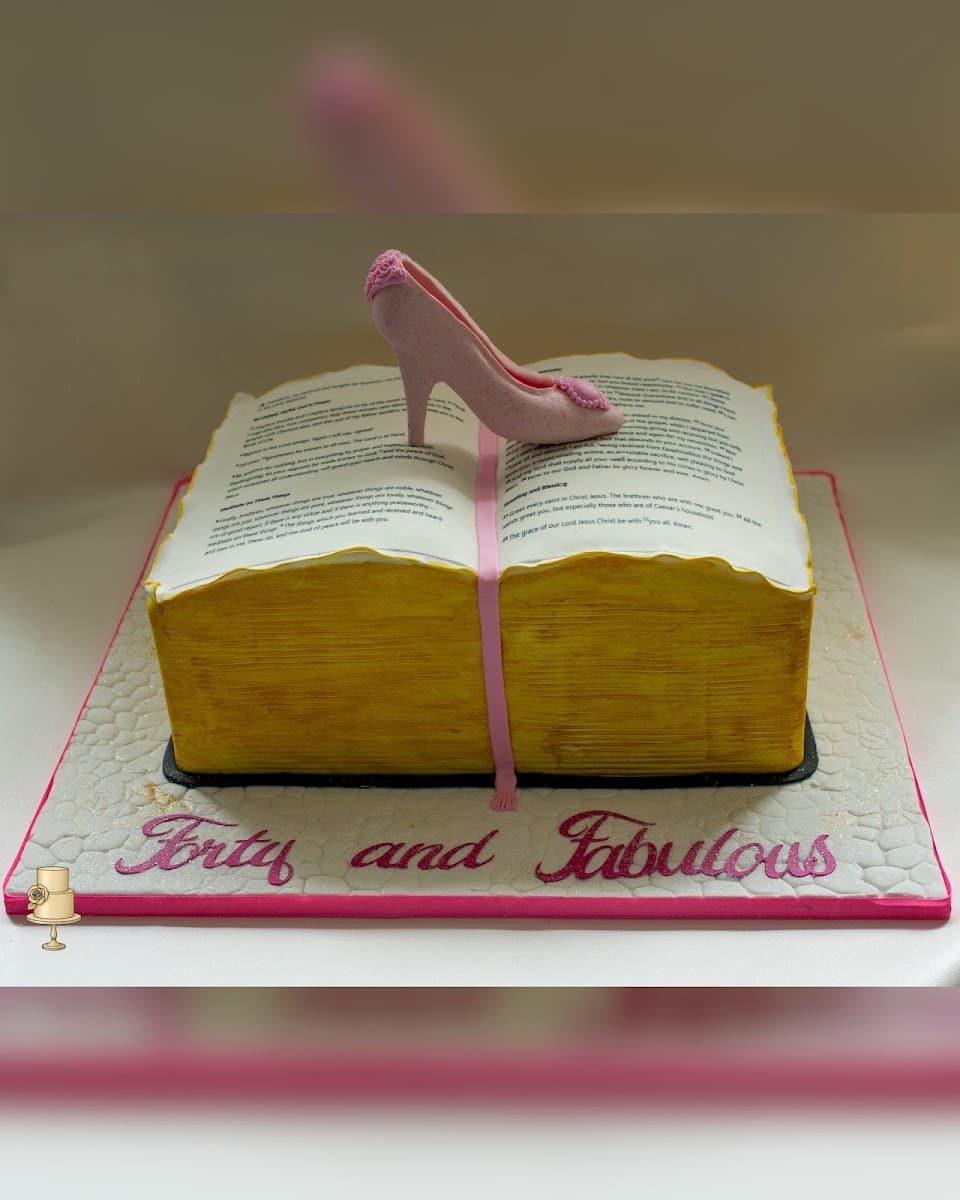Wedding cake by Inspired Cakes