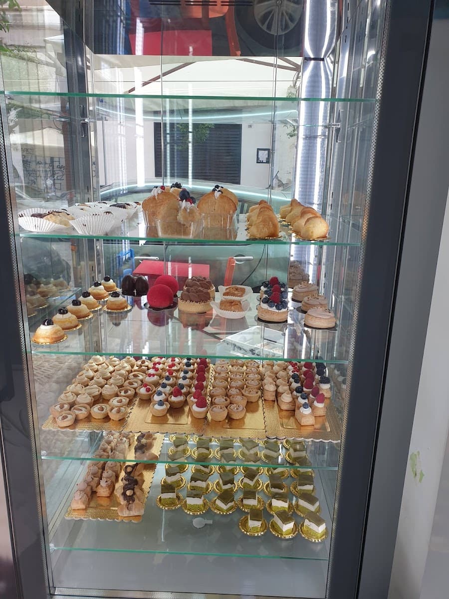 Wedding cake by Sbuccia e Bevi Green Fruit Bar