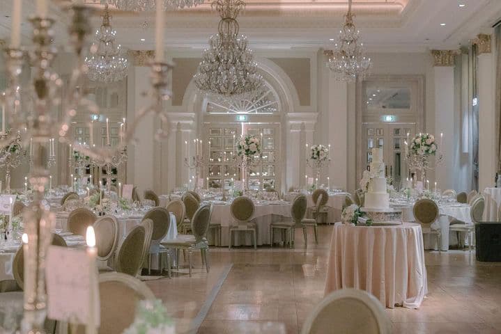 Wedding cake by Broken Spoon Cakes