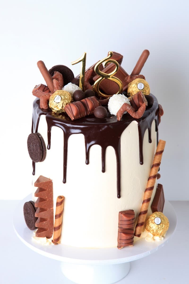 Wedding cake by Luna Cakes Sydney