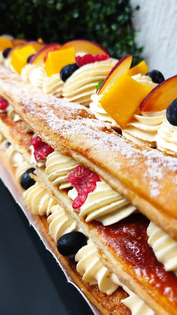 Wedding cake by DOMA Pasteleria