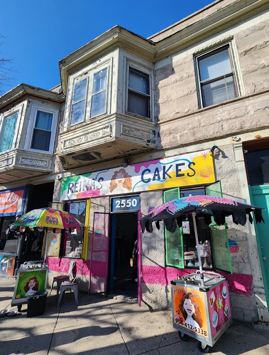 Wedding cake by Reina's Cakes