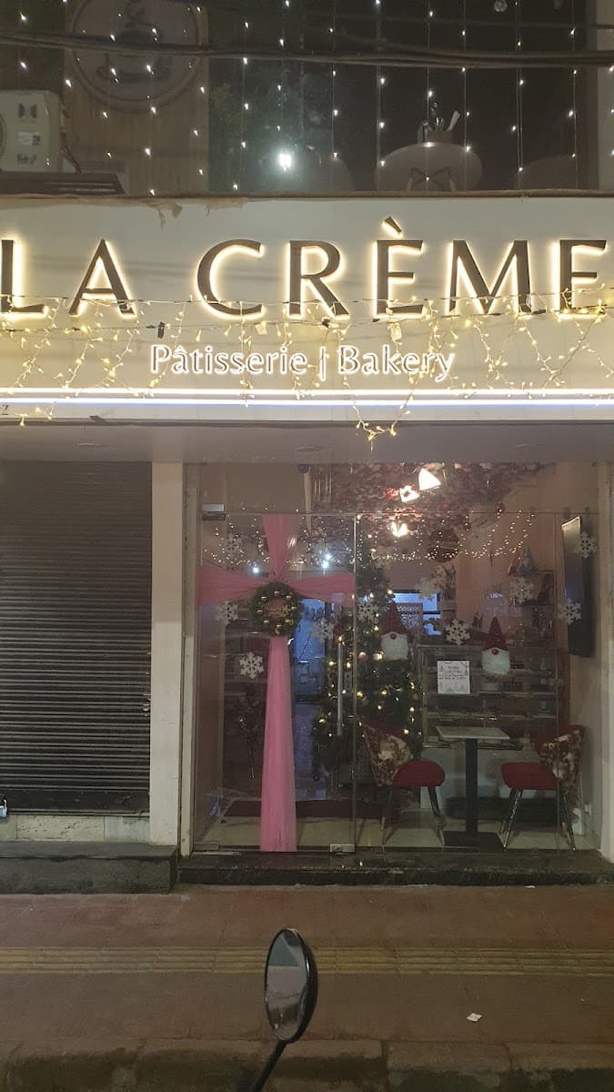 Wedding cake by La Creme - Wedding Cakes