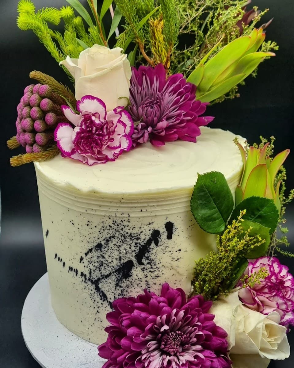 Wedding cake by CHARRAY'S CAKES