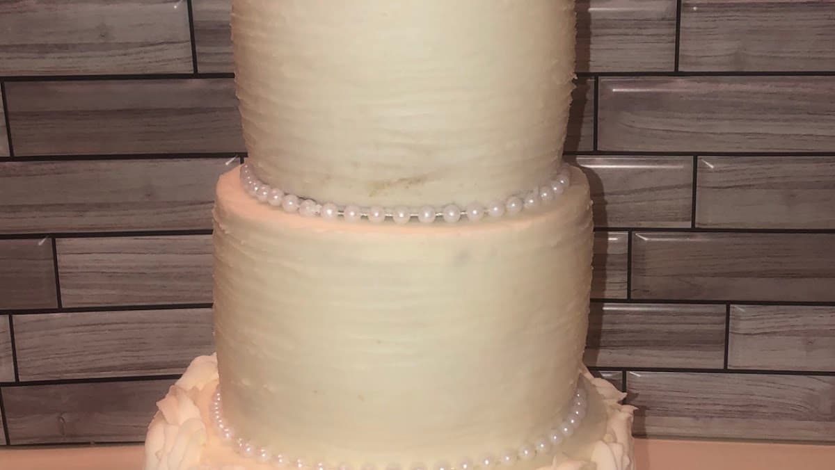 Wedding cake by Calvary Custom Cakes