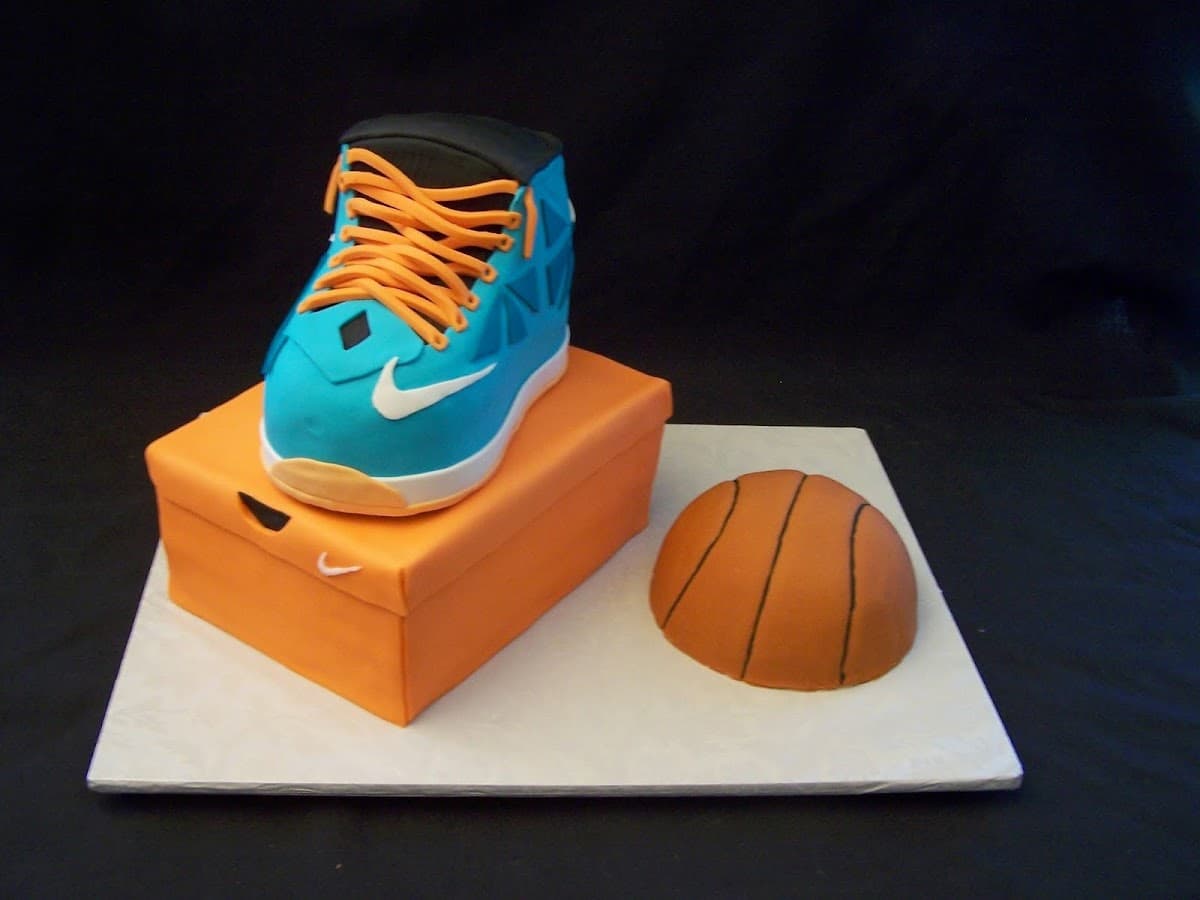 Wedding cake by Sweet Cakes Bakery