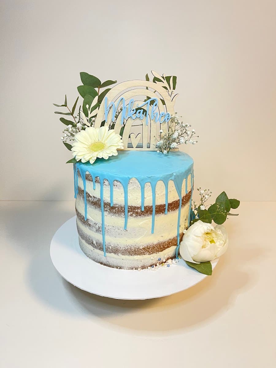 Wedding cake by Scherz Cakes & Bakes