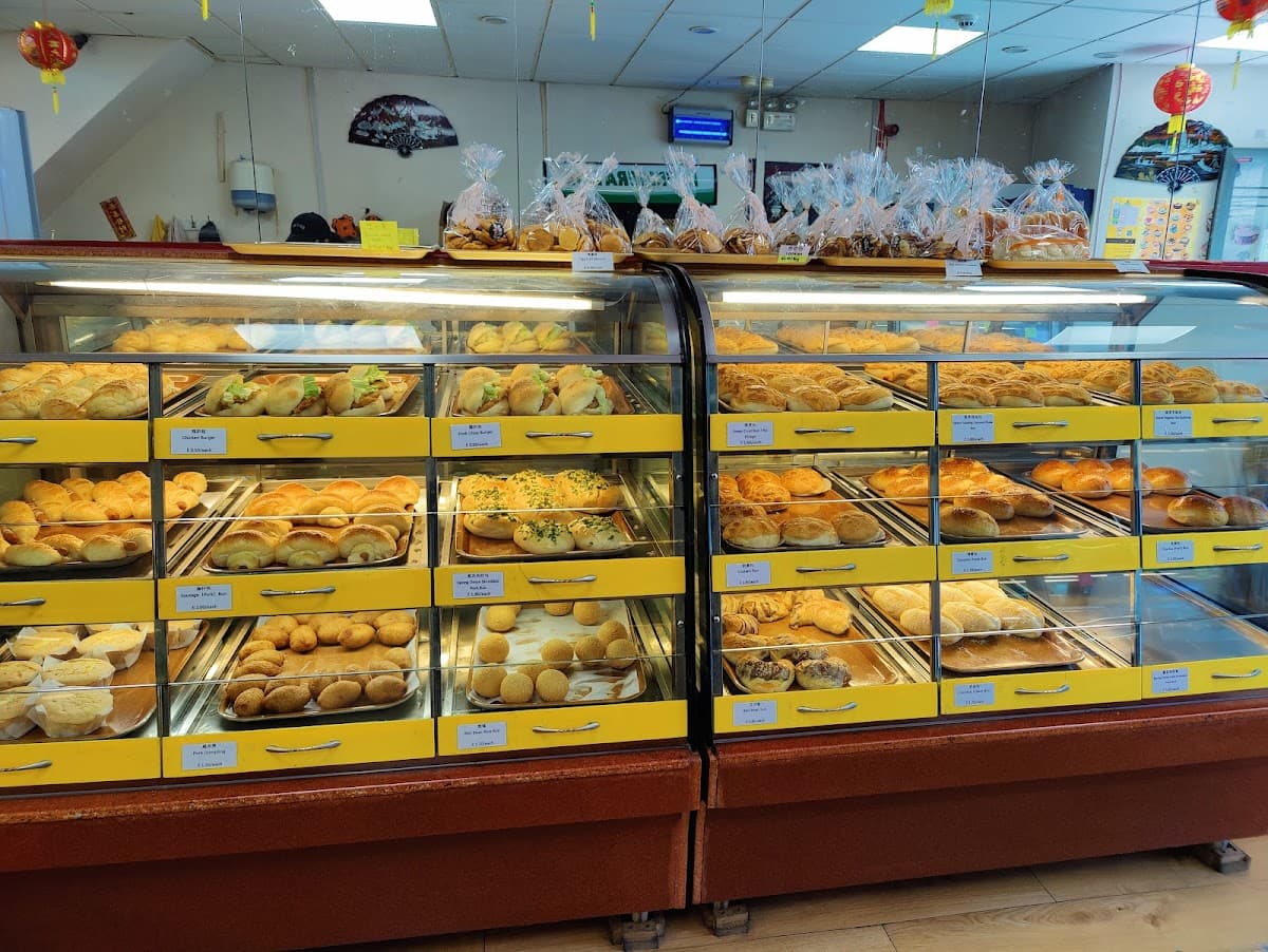 Wedding cake by Bonbon Bakery