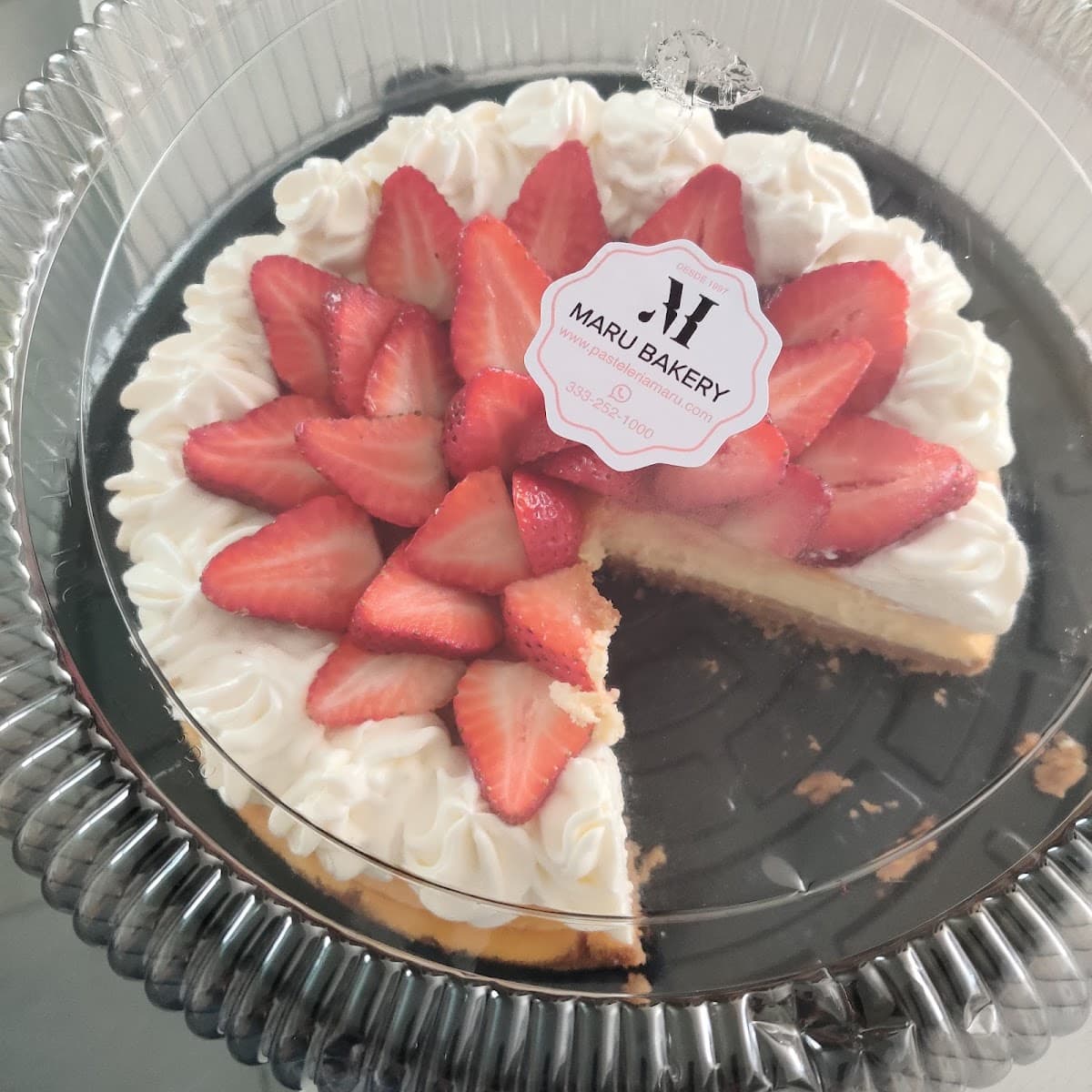 Wedding cake by Pastelería Maru Bakery Centro