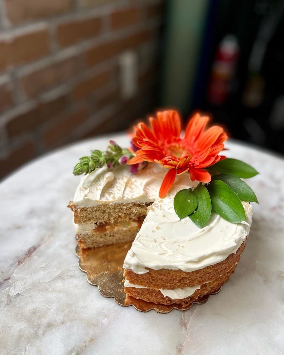 Wedding cake by Lady Flour