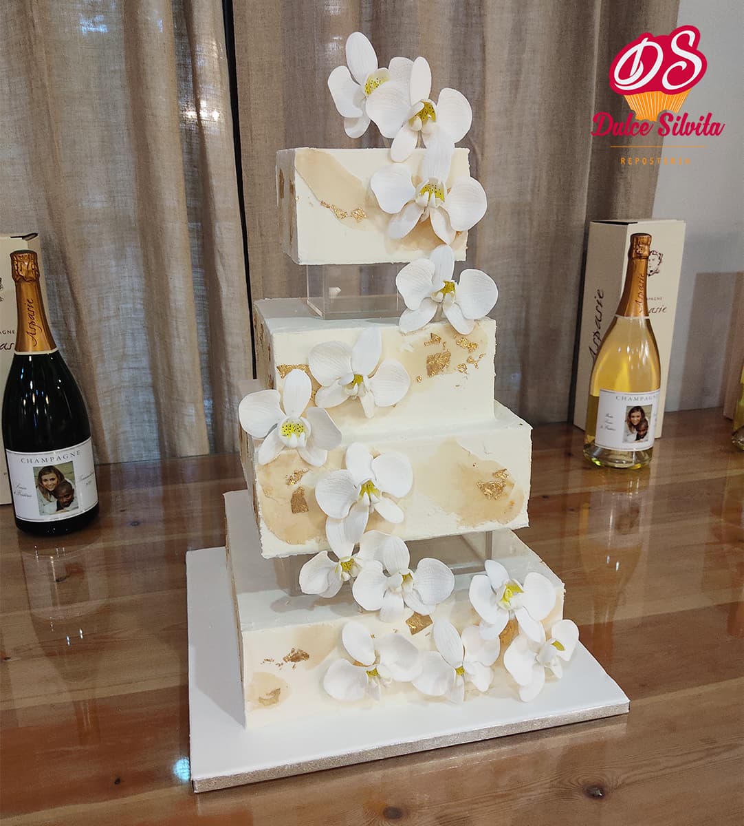 Wedding cake by Dulce Silvita