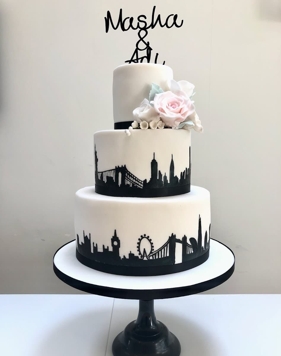 Wedding cake by Etoile Bakery