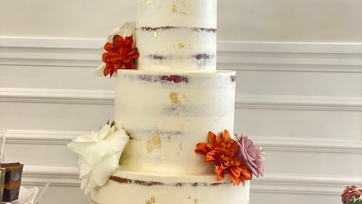 Wedding cake by Billion’s cake(Order In Advance, Not A Walk-In Store Front)