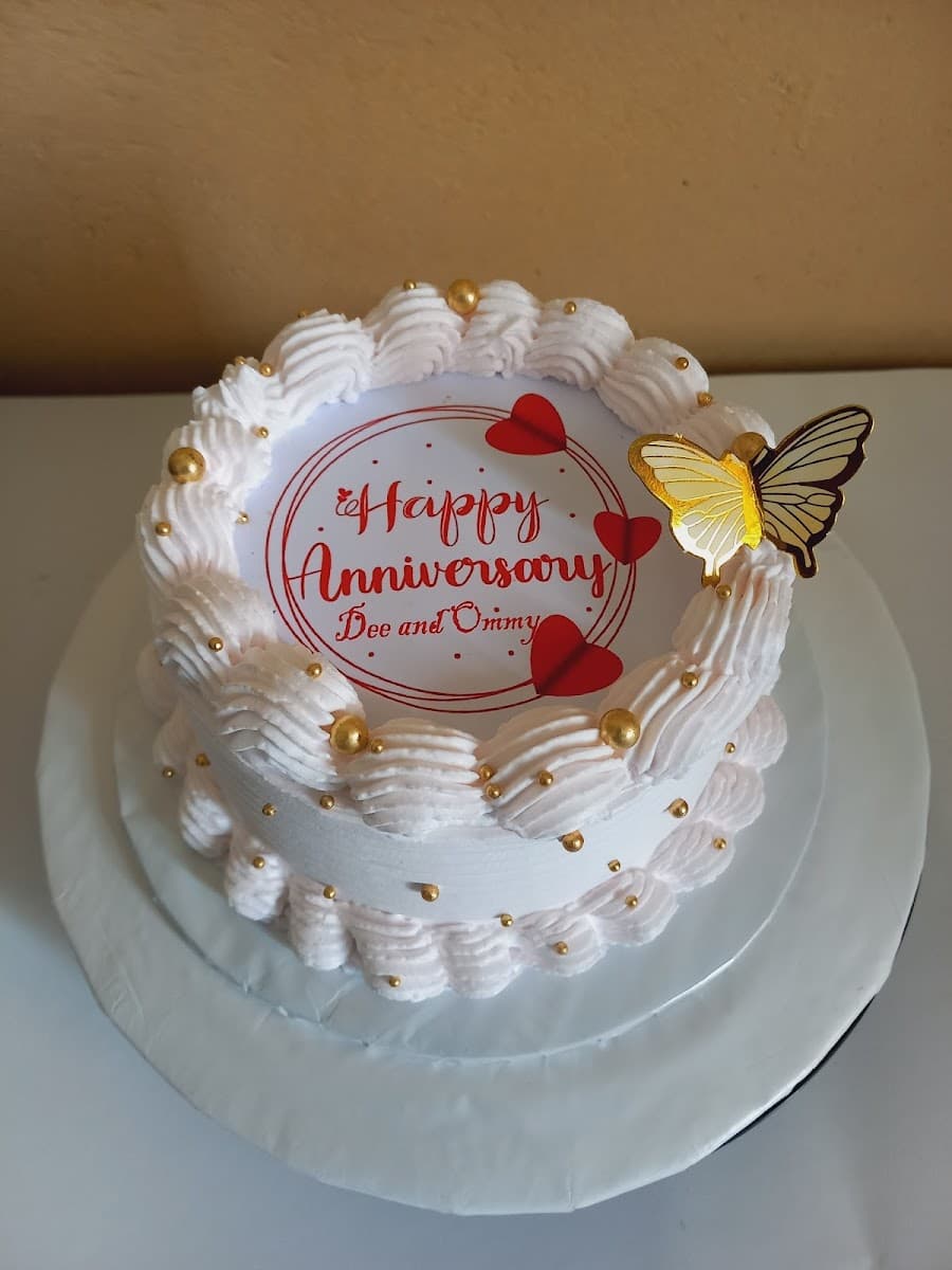 Wedding cake by Fridah Bakes