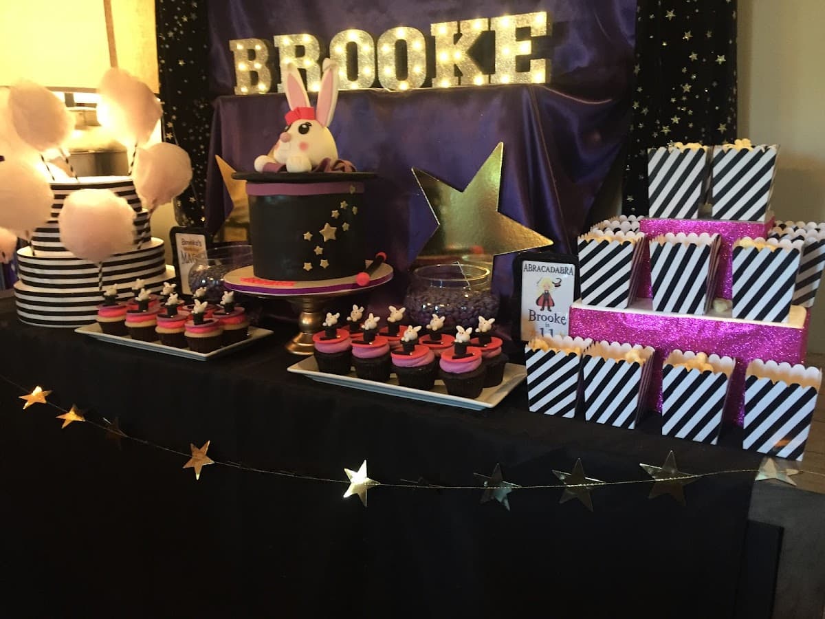 Wedding cake by Sprinkles and Sweets