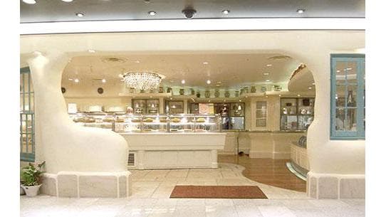 Wedding cake by Qu'il fait bon Yokohama