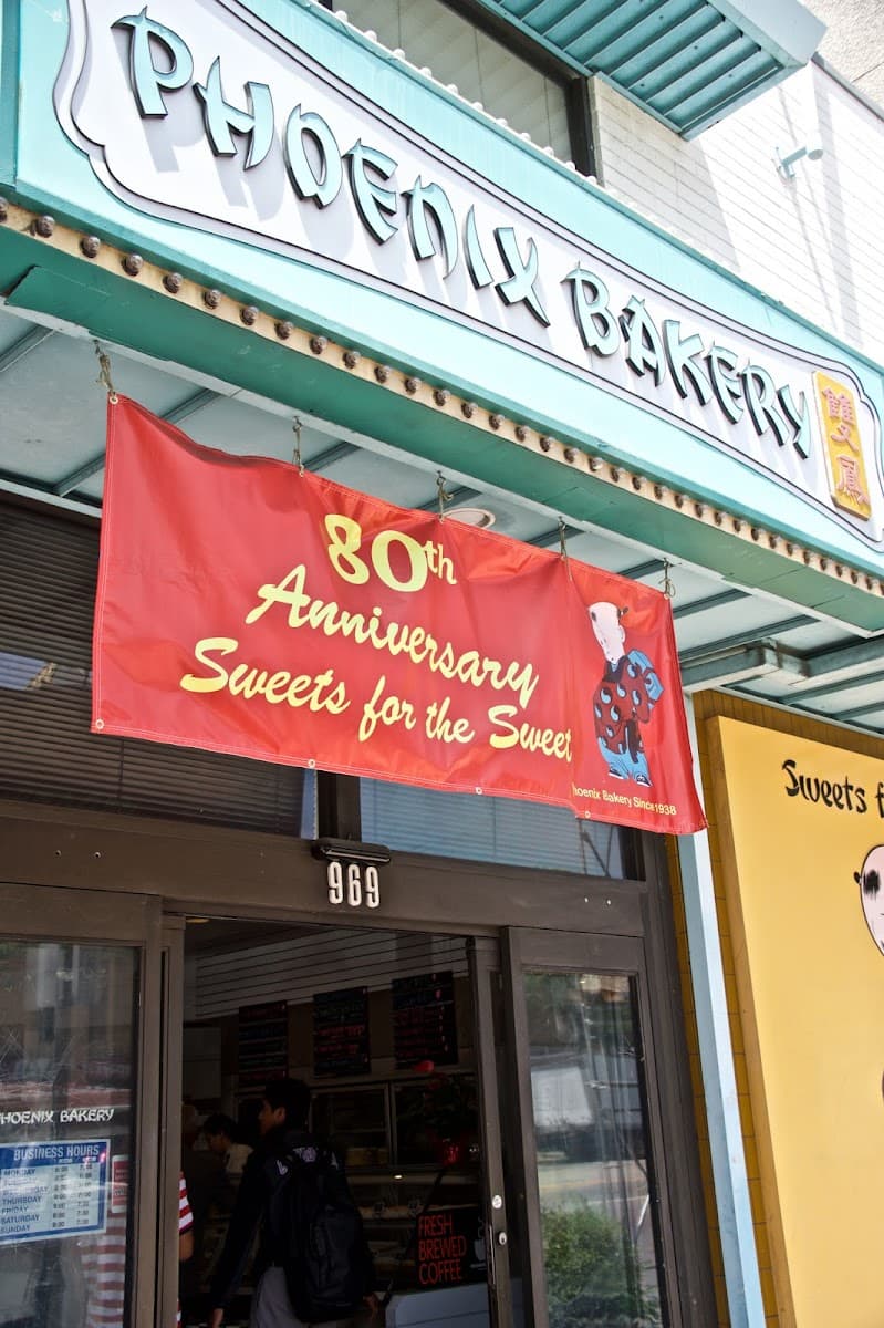 Wedding cake by Phoenix Bakery