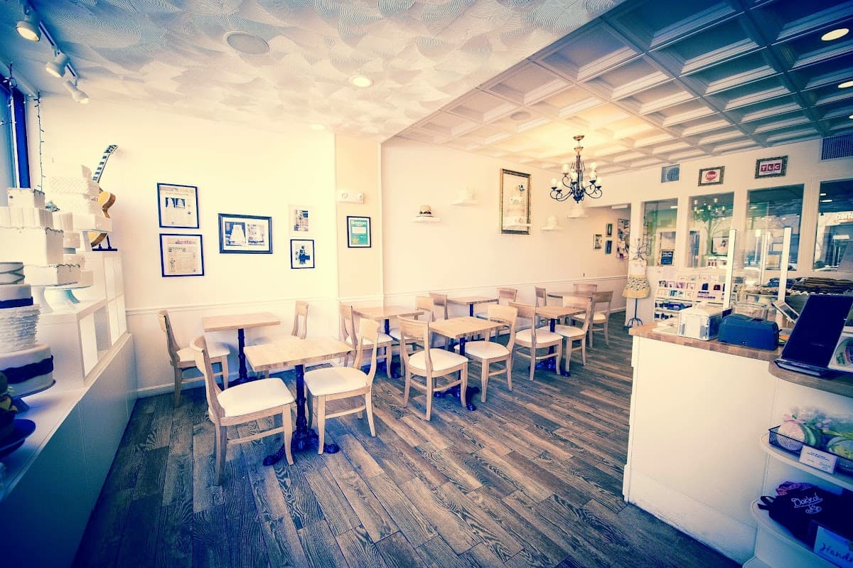 Wedding cake by Oakleaf Cakes Bake Shop