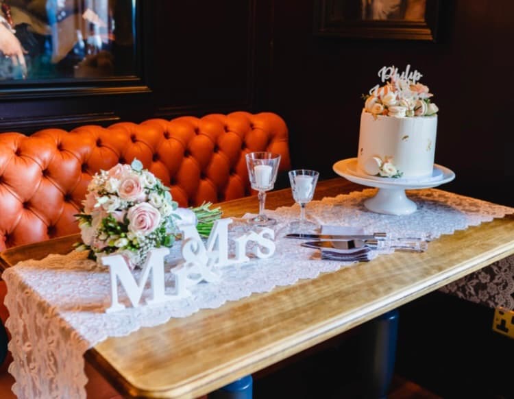 Wedding cake by Heart of Cake