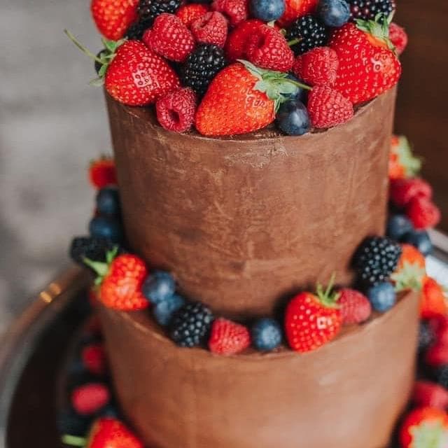 Wedding cake by Swirly Sweet