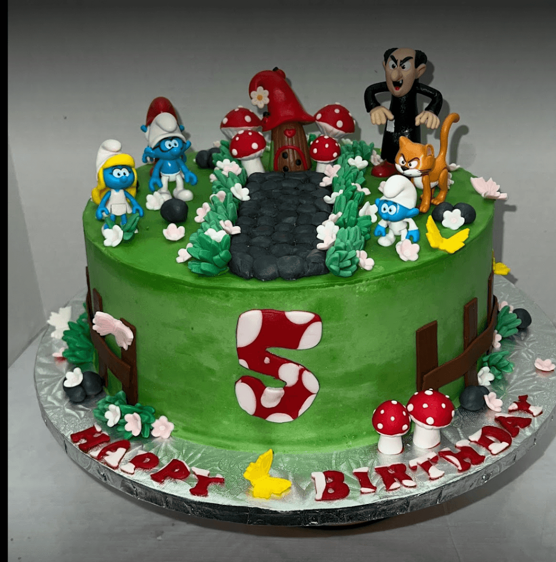 Wedding cake by Akki's Cupcakery