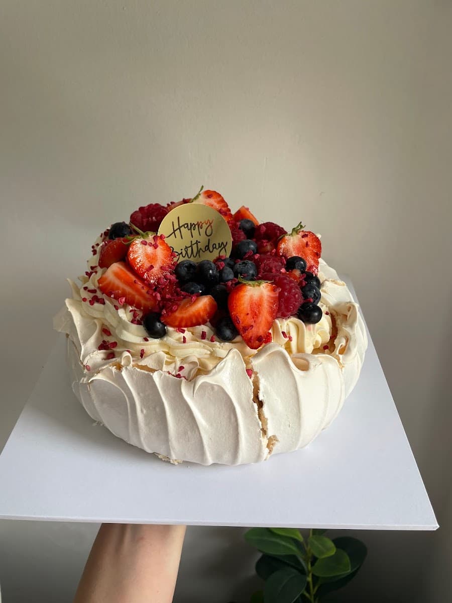 Wedding cake by Plum & Pastry | Custom Cakes Glasgow