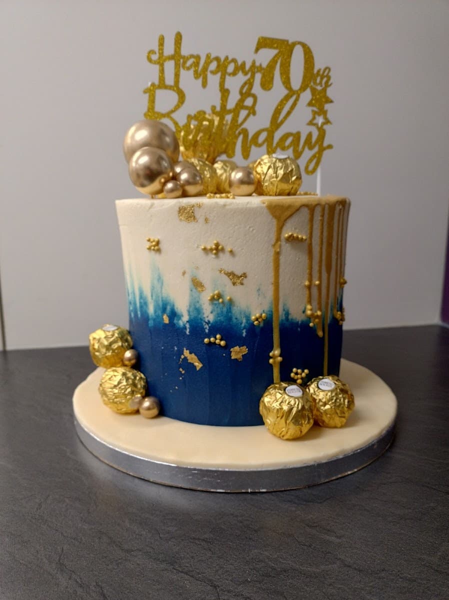 Wedding cake by Custom Cakes