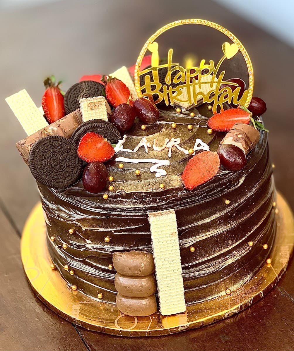 Wedding cake by Minat Bakery
