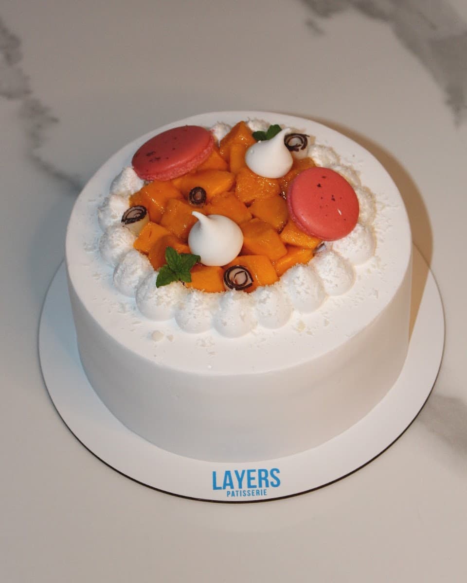 Wedding cake by Layers Patisserie - Custom Cakes & Bakery | Birthday, Wedding & Anniversary Cakes | Lucknow