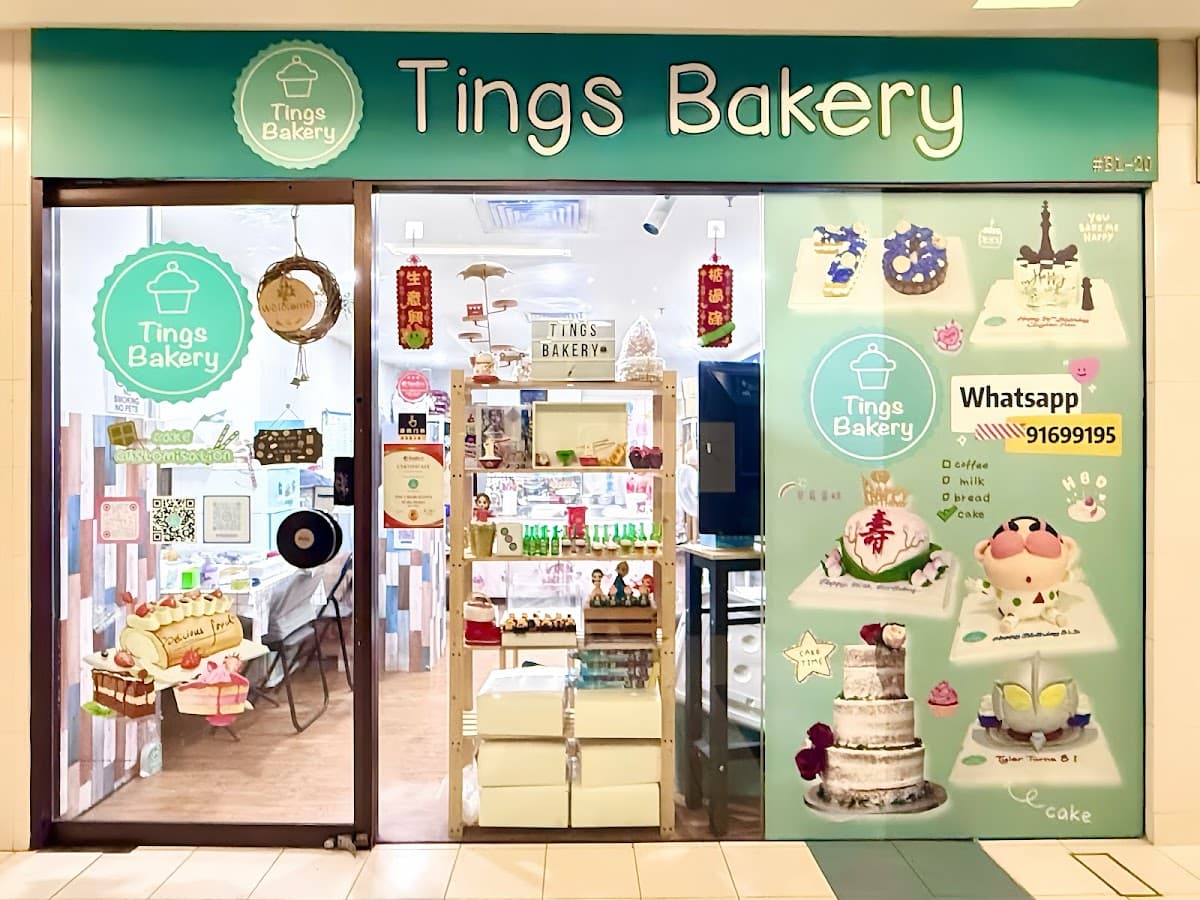 Wedding cake by Tings Bakery – Your Go-To For Online Birthday Cake Delivery Singapore