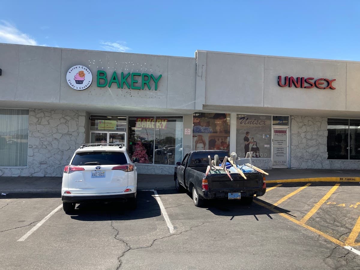 Wedding cake by Caren's Cakes Cindy's Cookies