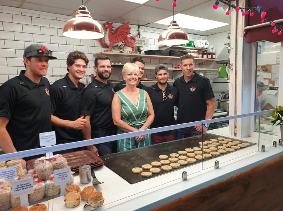 Wedding cake by Cardiff Bakestones