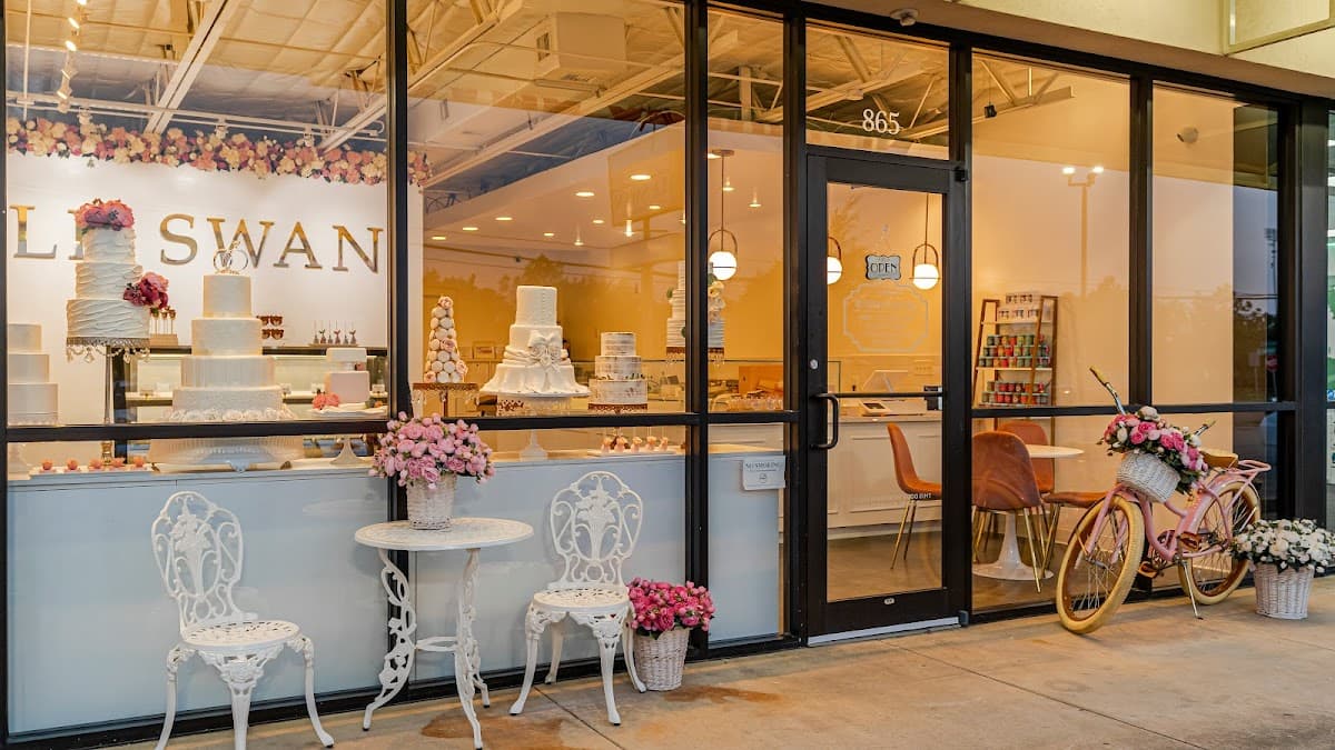 Wedding cake by Le Swan