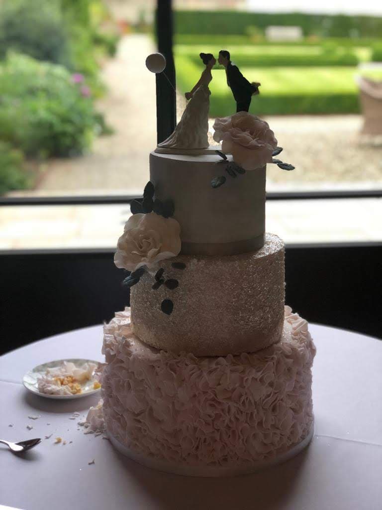 Wedding cake by Sugar Flower Cake Company
