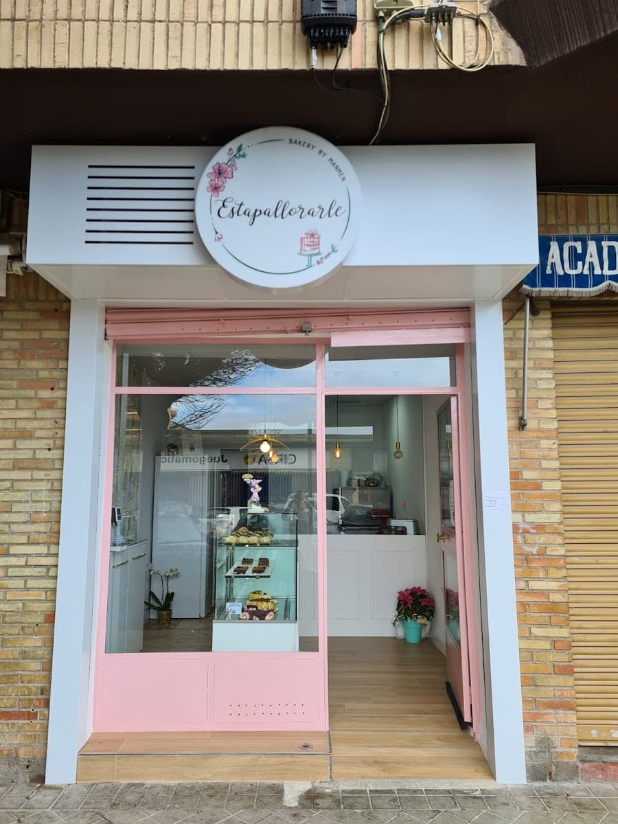 Wedding cake by Estapallorarle, bakery by Manmen