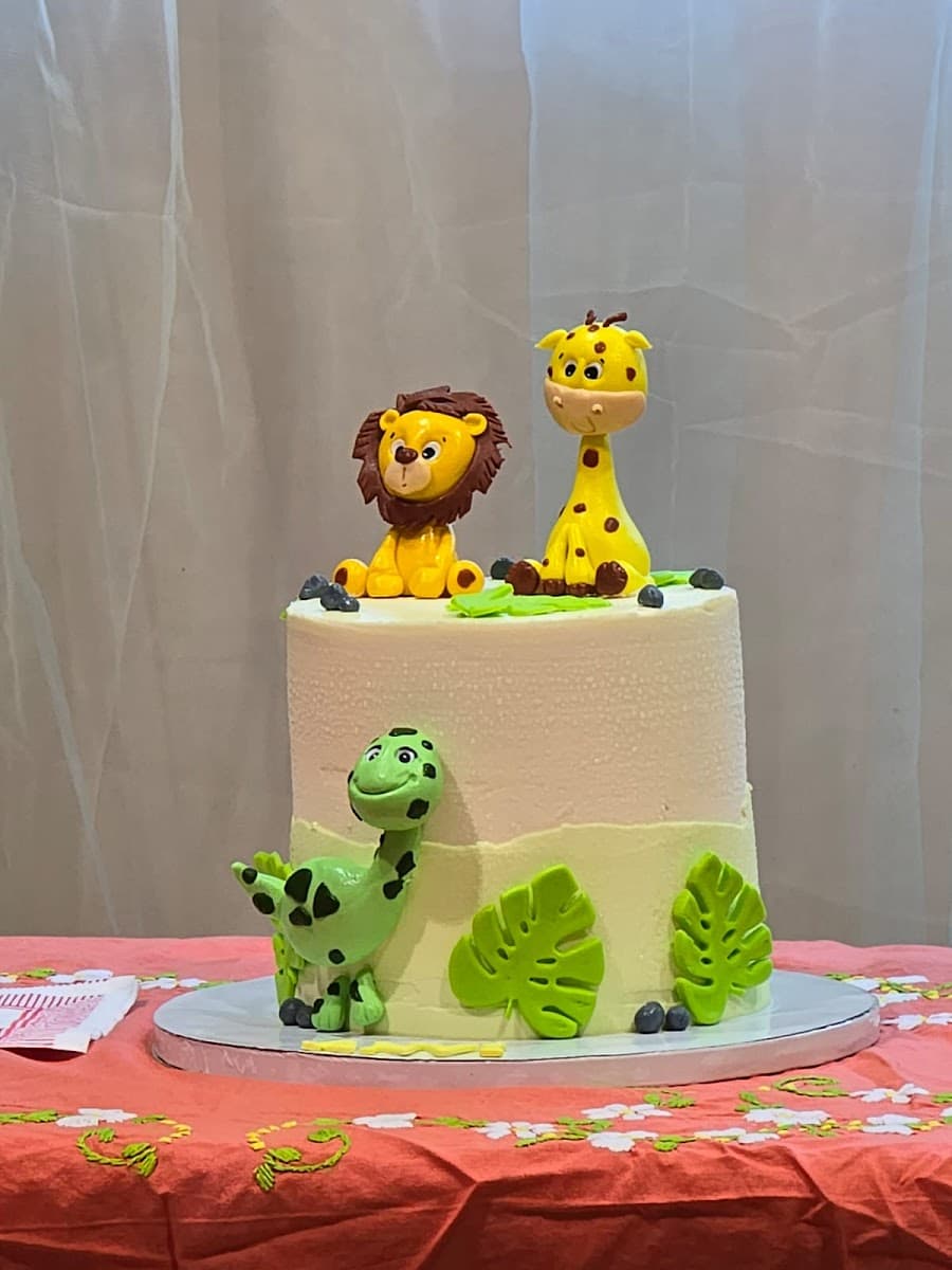 Wedding cake by Mother's Touch by Safalya