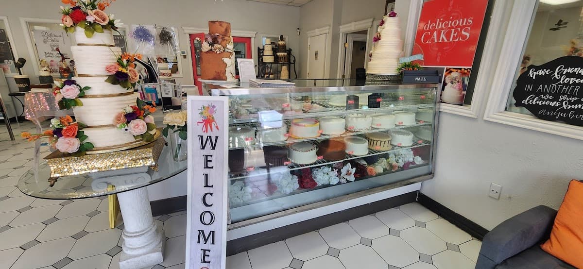 Wedding cake by Delicious Cakes