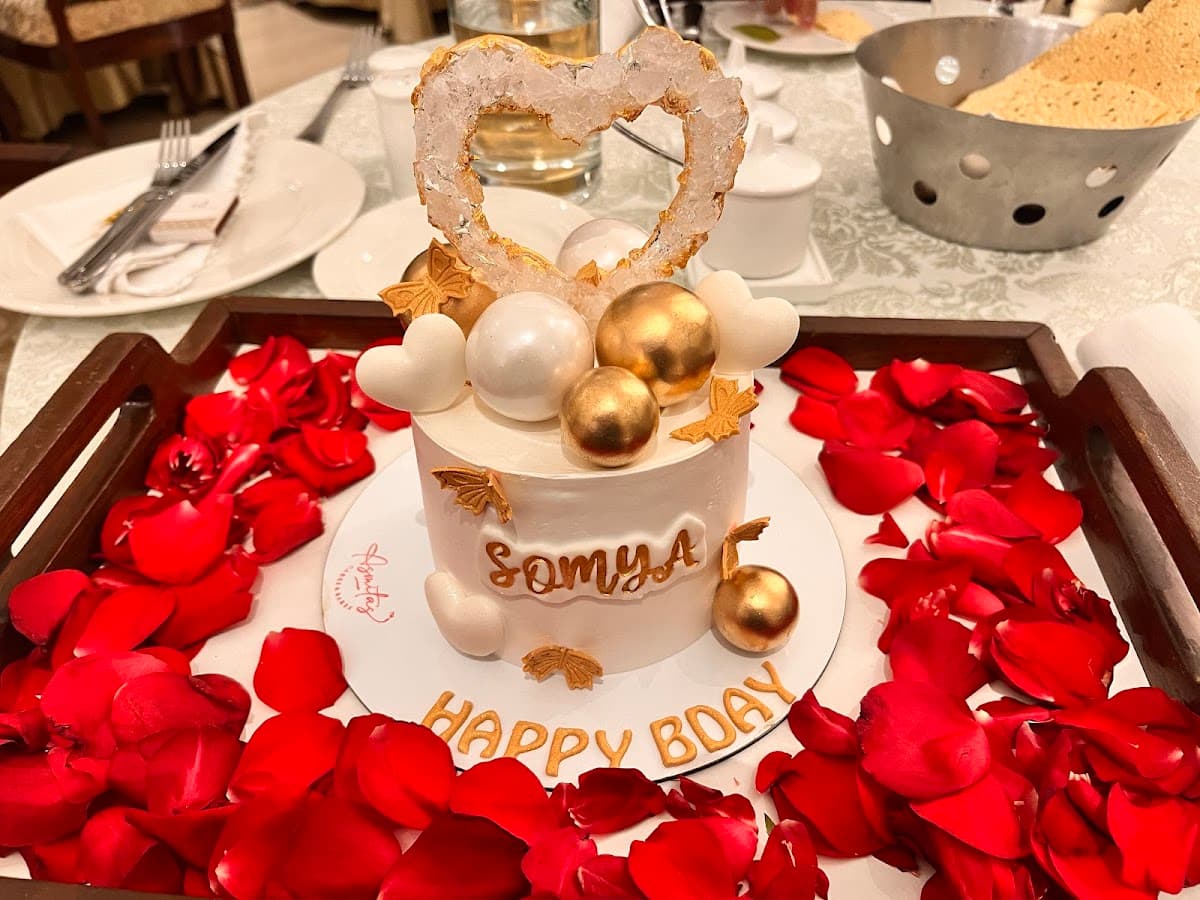 Wedding cake by Asmita's Cakes & Bakes