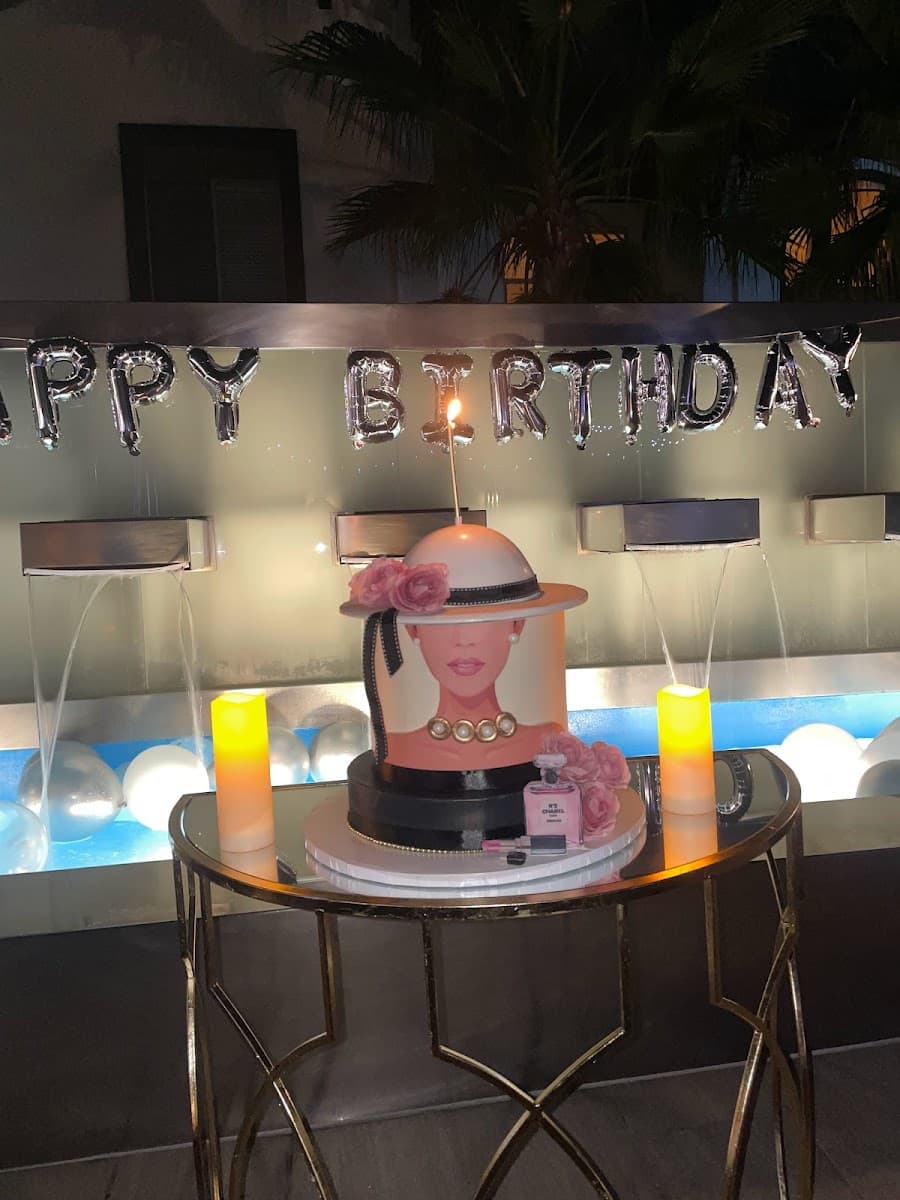 Wedding cake by Custom cakes by negar