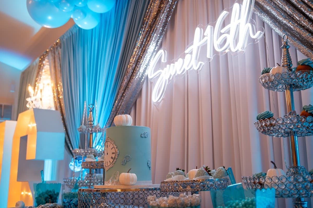 Wedding cake by Fancy Cakes & Patisserie by Selam
