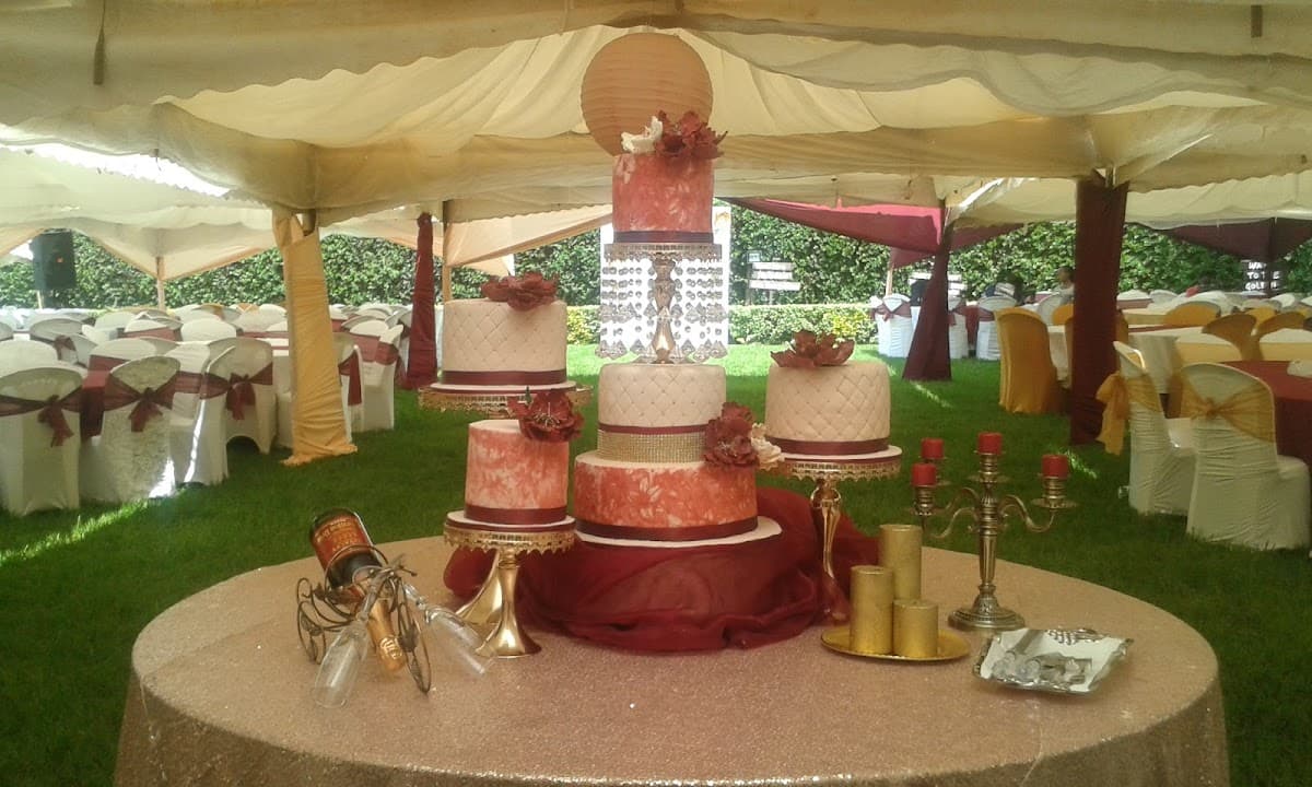 Wedding cake by Sweet Inspirations Cakes