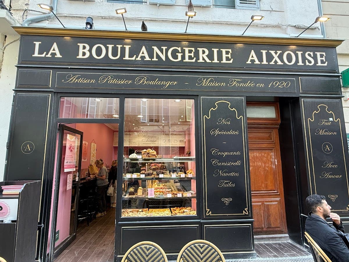 Wedding cake by Boulangerie Aixoise