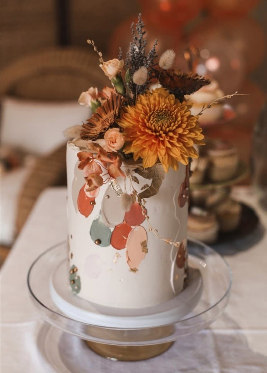 Wedding cake by Cake Me Happy