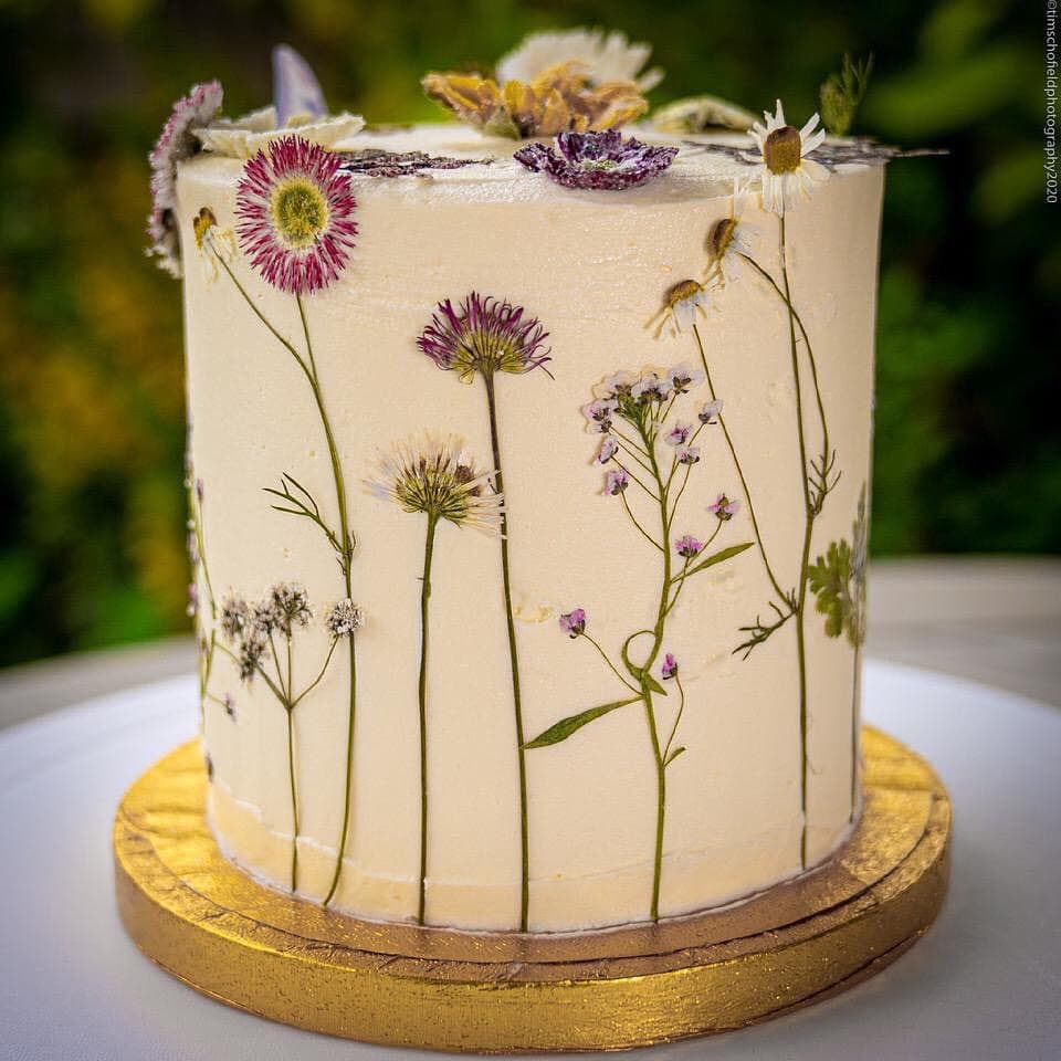 Wedding cake by Kate's Kakes